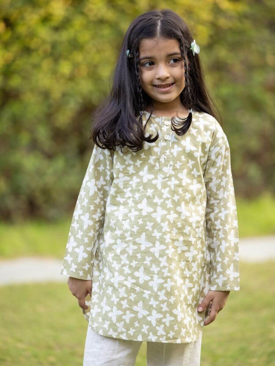 Girls Ethnic Wear - White and Green Kurta Set main image 1