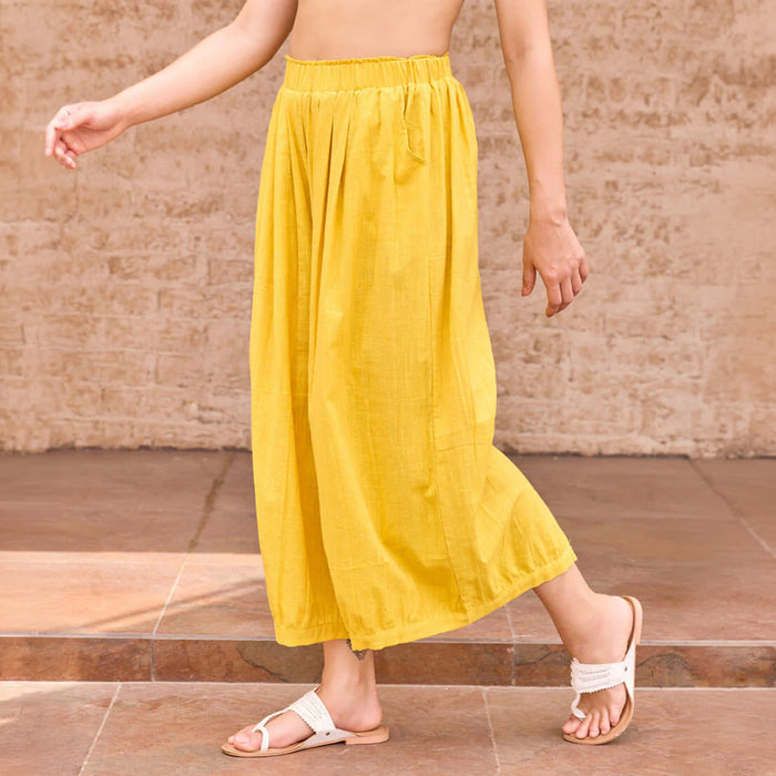 Shop women bottoms at Pinklay