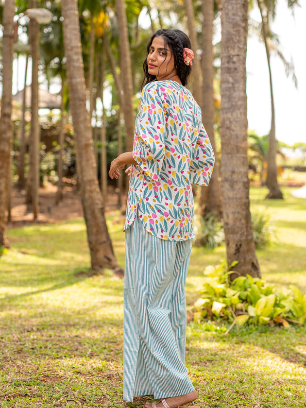 Garden of Tulips Cotton Lounge Set