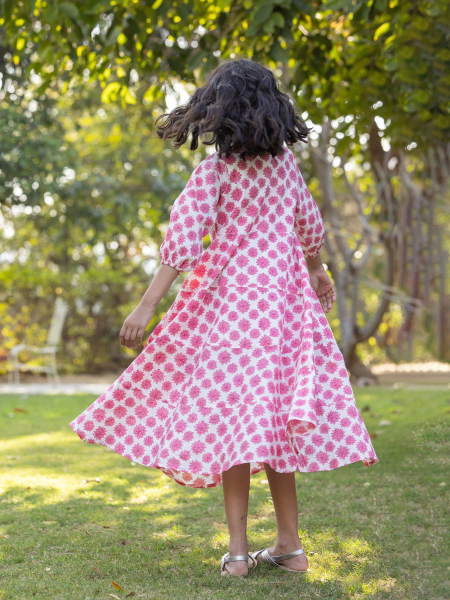 Pink & White Girls Organic Cotton Hand Block Printed Long Dress Pinklay (India) Pink & White Girls Organic Cotton Hand Block Printed Long Dress Pinklay (India)