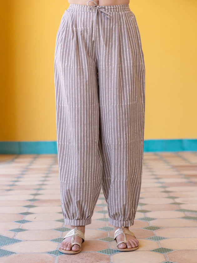 Set of 2 - Nitya Bagru Block Printed Kurta and Lantern Pants