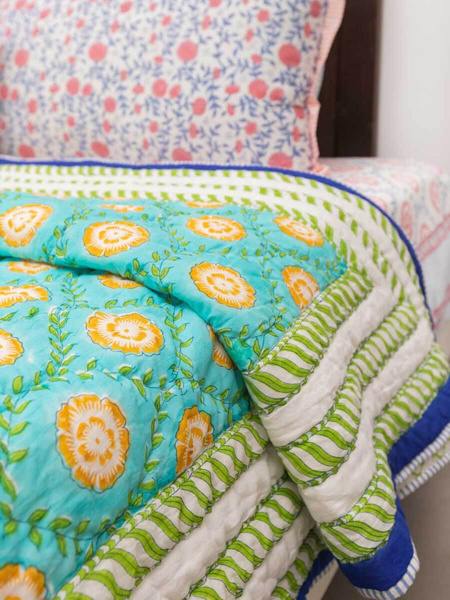 Amaltas Block Printed Cotton Quilt - Pinklay