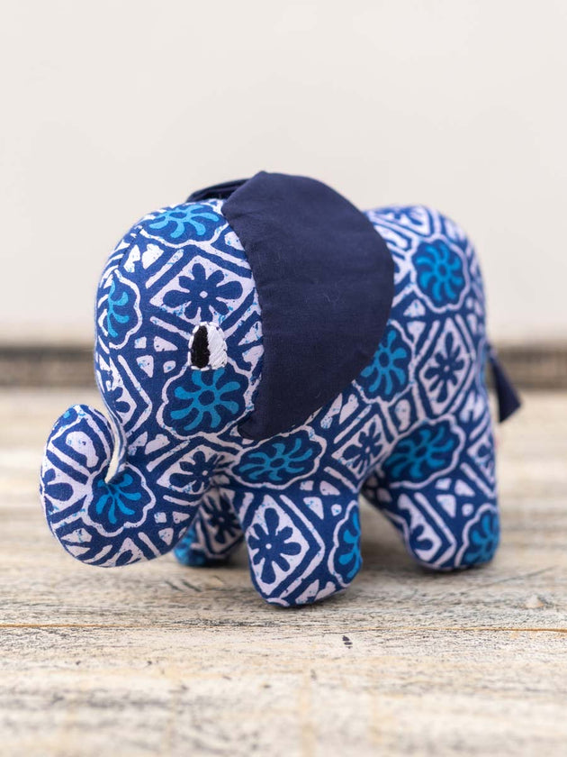 Casper The Elephant Plush Toy - Pinklay