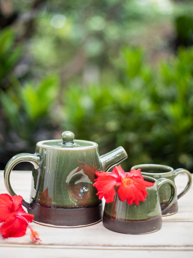 Emerald Hand-Thrown Dimpled Ceramic Tea Pot - Pinklay