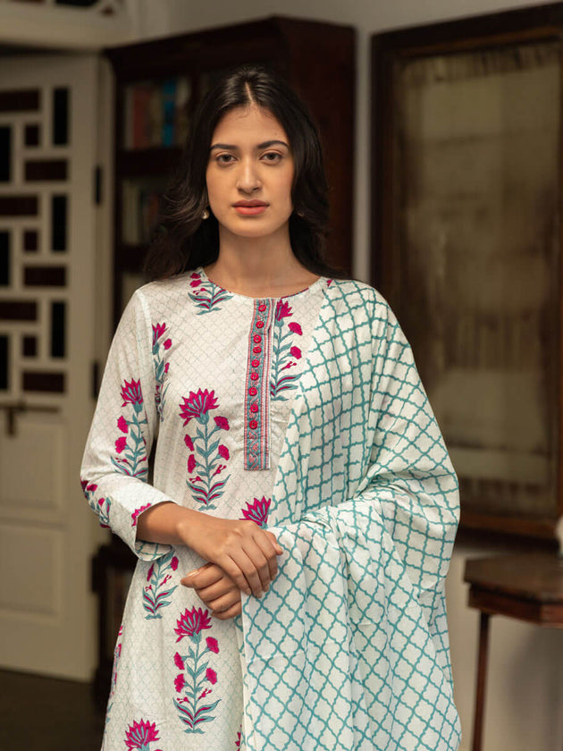 Nazm Block Printed Dupatta - Pinklay