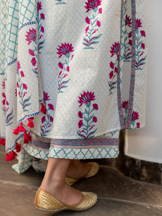 Nazm Block Printed Dupatta - Pinklay