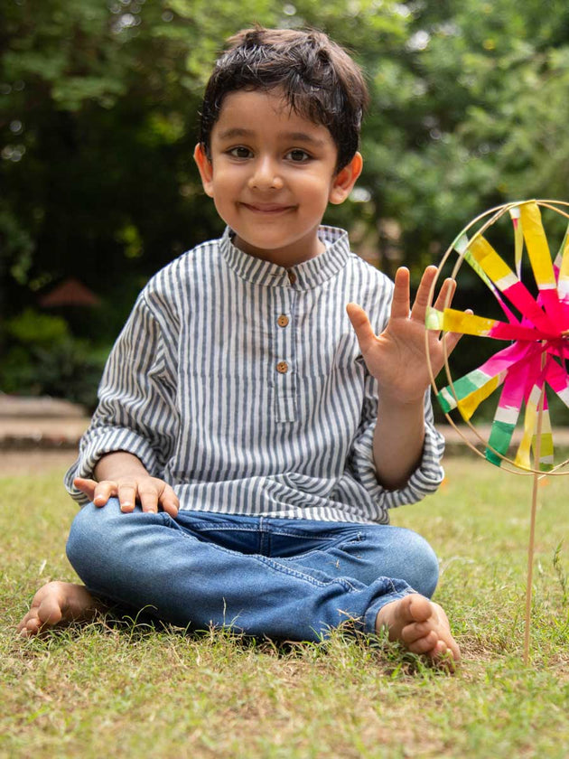 Evergreen Grey Stripes Shirt Kurta with Roll Up Sleeves (Short Kurta) - Pinklay