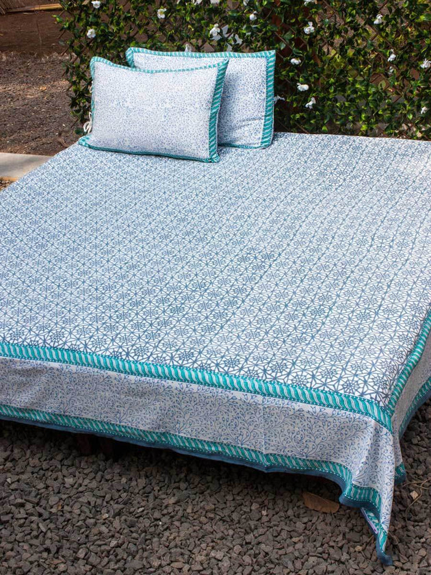 Geometrical Block Printed Cotton Bedsheet - Pinklay
