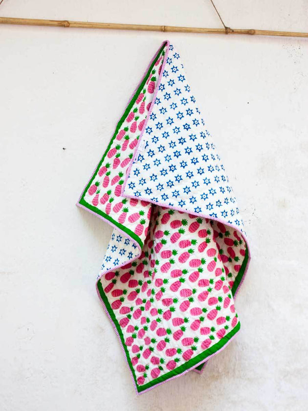 Gulaabi Ananas Organic Cotton Quilt - Pinklay
