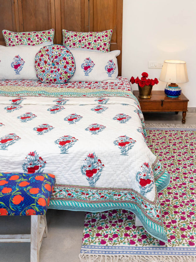 Pinar Block Printed Cotton Quilt - Pinklay