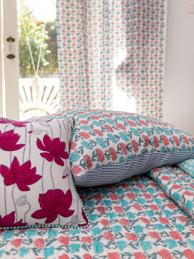 Sacred Lotus Organic Cotton Quilt - Pinklay