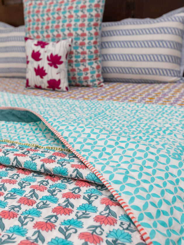 Sacred Lotus Organic Cotton Quilt - Pinklay