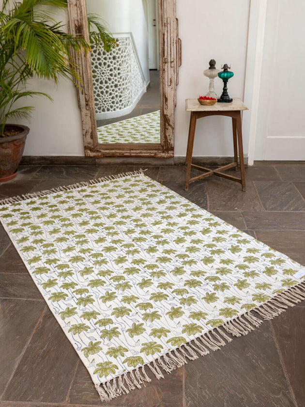 Olive Lotus Dhurrie Rug - Pinklay