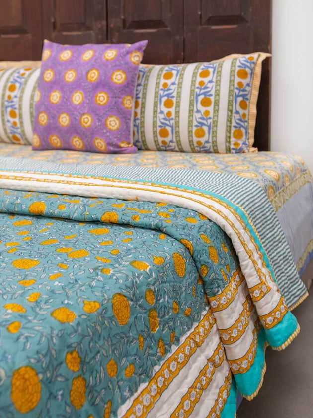 Utsa Block Printed Cotton Quilt - Pinklay