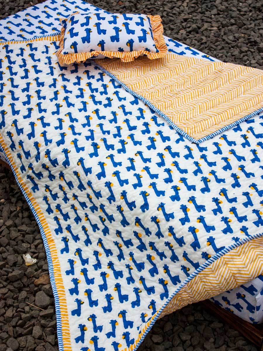 Set of Blue Giraffe GOTS Certified Organic Cotton Cot Bedding Set