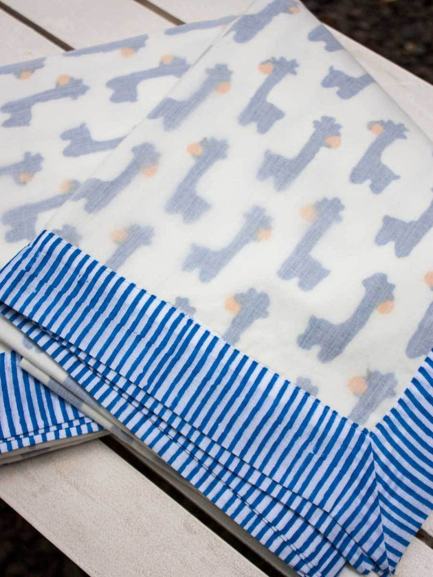 Blue Giraffe Organic Cotton Dohar for Infants - Pinklay